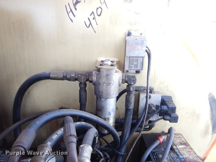 image for item DK3429 2001 JLG 400S  boom lift