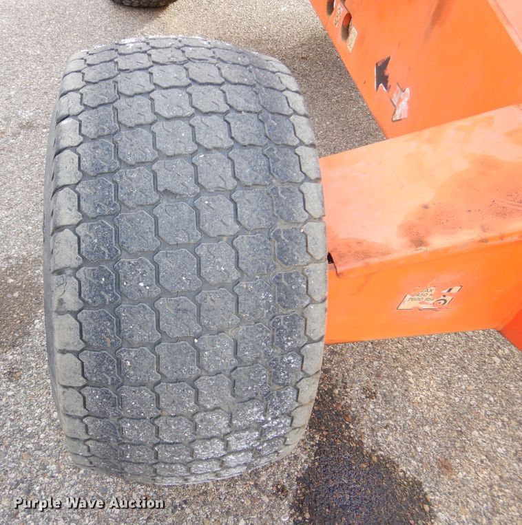 image for item DK3429 2001 JLG 400S  boom lift