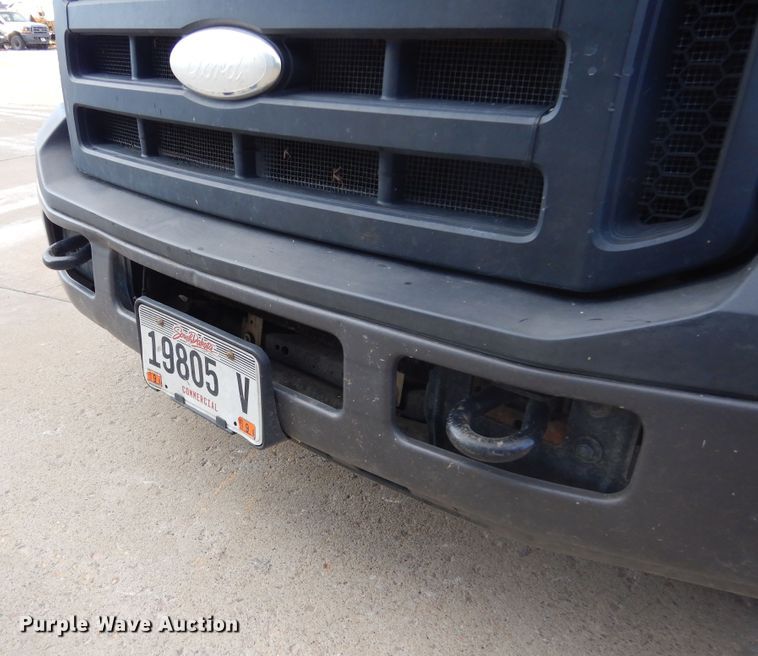 image for item DK3430 2006 Ford F350 Super Duty  Crew Cab utility bed pickup truck