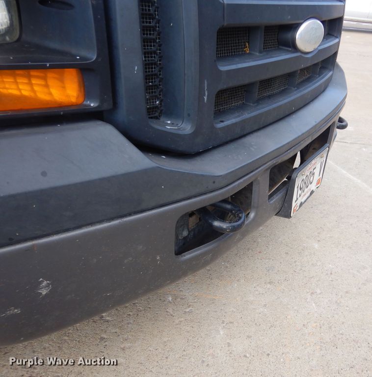 image for item DK3430 2006 Ford F350 Super Duty  Crew Cab utility bed pickup truck