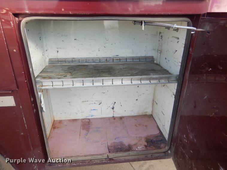 image for item DK3430 2006 Ford F350 Super Duty  Crew Cab utility bed pickup truck