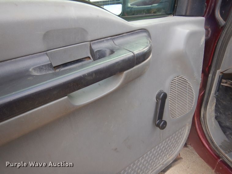 image for item DK3430 2006 Ford F350 Super Duty  Crew Cab utility bed pickup truck