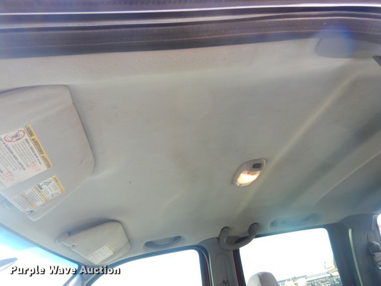 image for item DK3430 2006 Ford F350 Super Duty  Crew Cab utility bed pickup truck