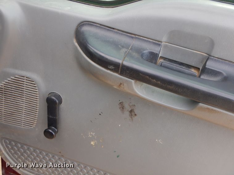 image for item DK3430 2006 Ford F350 Super Duty  Crew Cab utility bed pickup truck