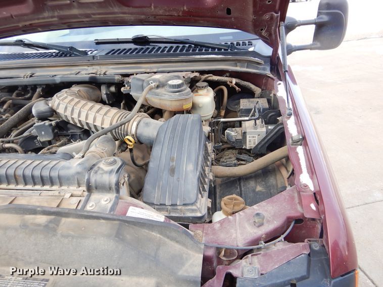 image for item DK3430 2006 Ford F350 Super Duty  Crew Cab utility bed pickup truck