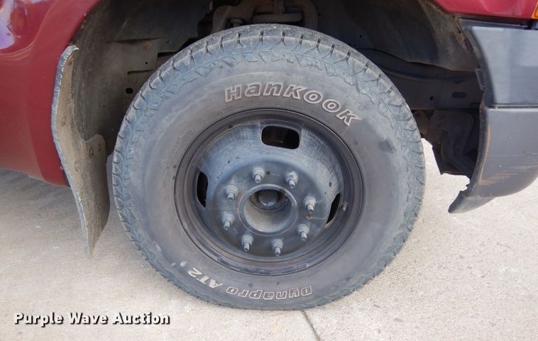 image for item DK3430 2006 Ford F350 Super Duty  Crew Cab utility bed pickup truck