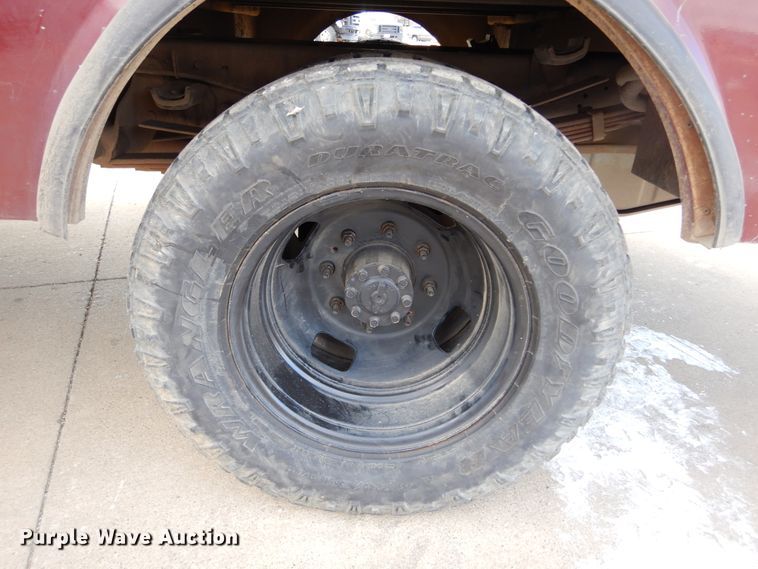 image for item DK3430 2006 Ford F350 Super Duty  Crew Cab utility bed pickup truck