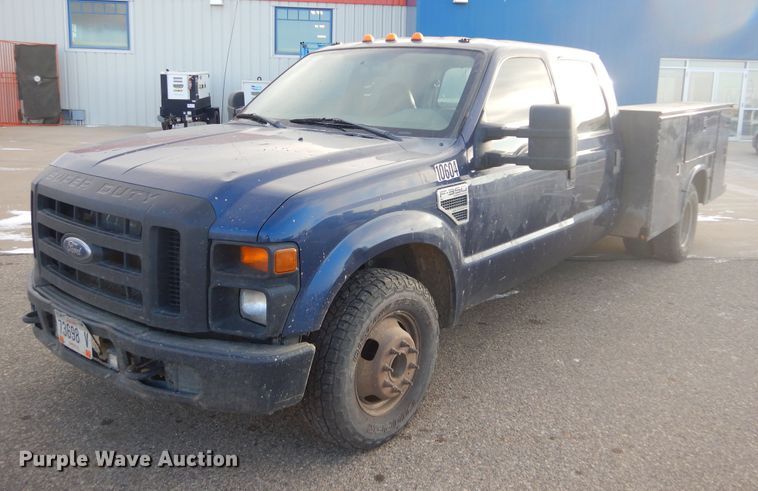 image for item DK3431 2008 Ford F350 Super Duty  Crew Cab utility bed pickup truck