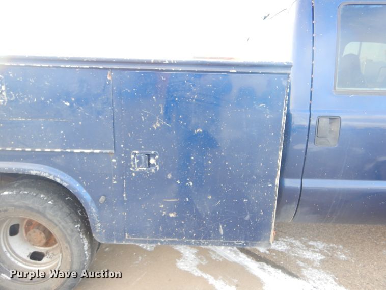 image for item DK3431 2008 Ford F350 Super Duty  Crew Cab utility bed pickup truck