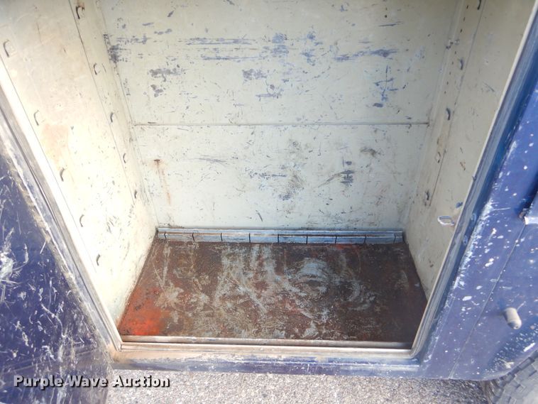 image for item DK3431 2008 Ford F350 Super Duty  Crew Cab utility bed pickup truck