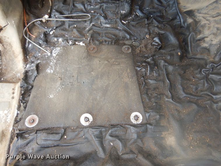 image for item DK3431 2008 Ford F350 Super Duty  Crew Cab utility bed pickup truck