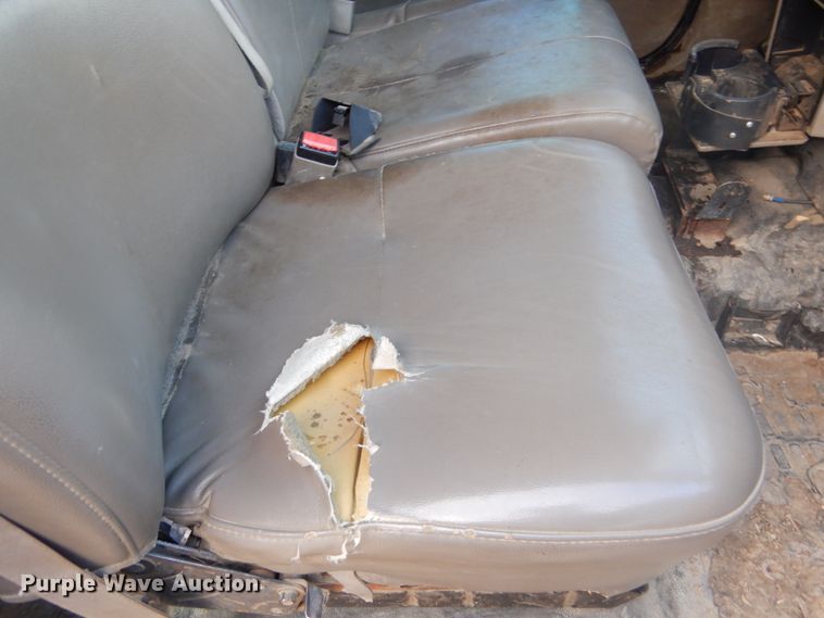 image for item DK3431 2008 Ford F350 Super Duty  Crew Cab utility bed pickup truck