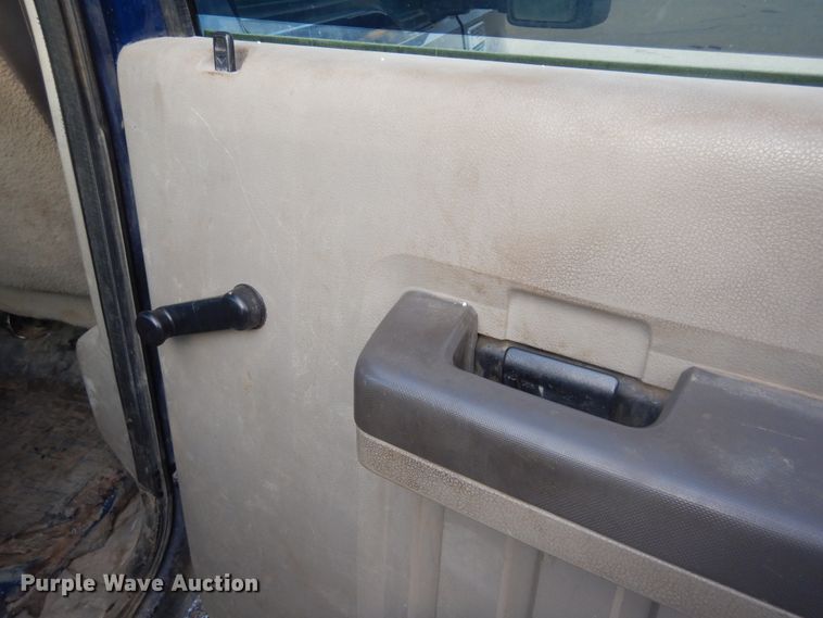 image for item DK3431 2008 Ford F350 Super Duty  Crew Cab utility bed pickup truck