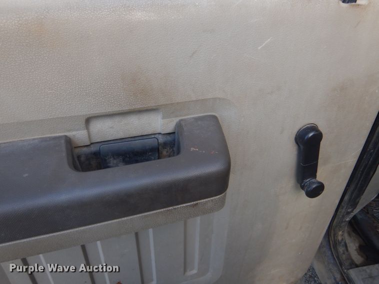 image for item DK3431 2008 Ford F350 Super Duty  Crew Cab utility bed pickup truck