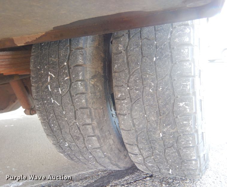 image for item DK3431 2008 Ford F350 Super Duty  Crew Cab utility bed pickup truck