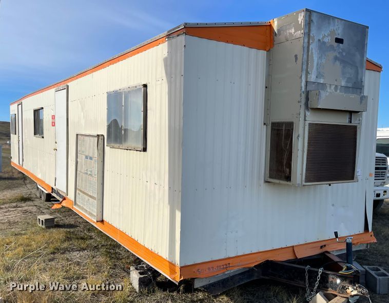 image for item DL5796 1993 SUN  jobsite office trailer