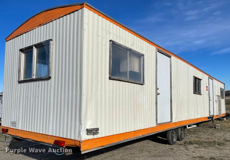 image for item DL5796 1993 SUN  jobsite office trailer