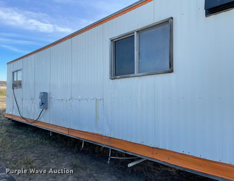 image for item DL5796 1993 SUN  jobsite office trailer
