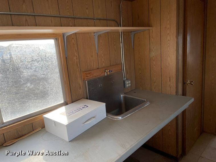 image for item DL5796 1993 SUN  jobsite office trailer