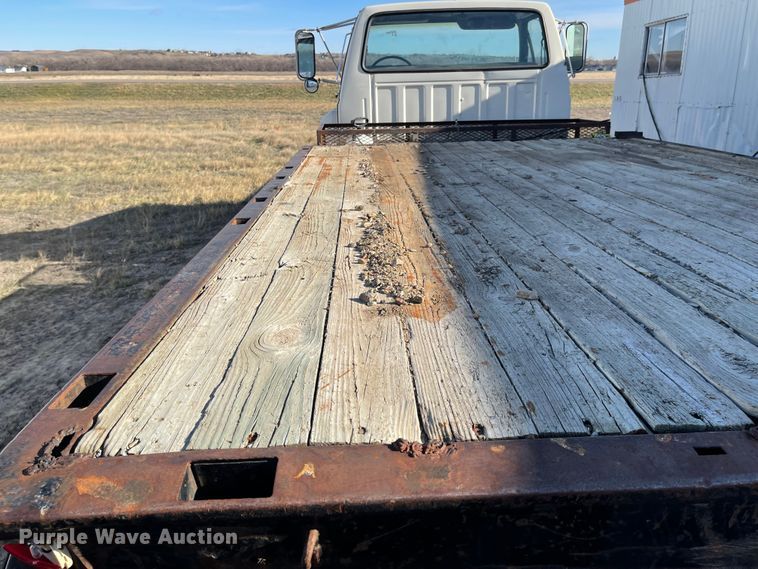 image for item DL5797 1990 Ford F600  flatbed truck