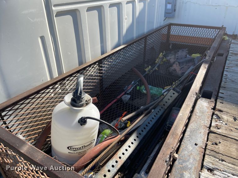 image for item DL5797 1990 Ford F600  flatbed truck