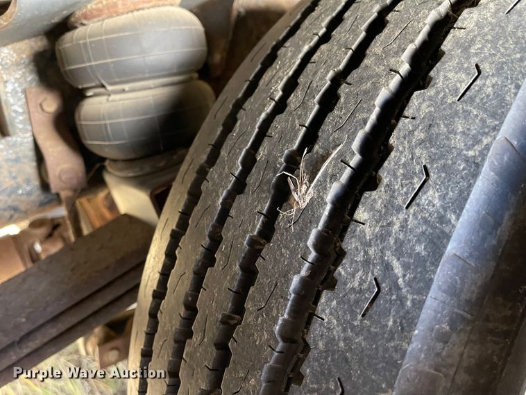 image for item DL5800 2006 Winnebago Voyage  RV