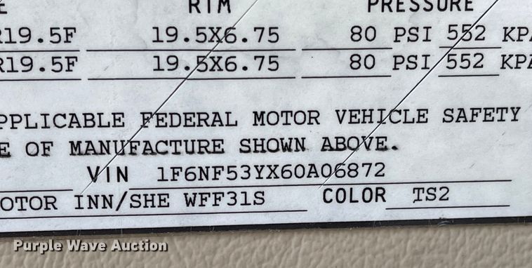 image for item DL5800 2006 Winnebago Voyage  RV