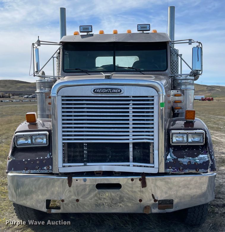 image for item DL5802 1999 Freightliner  semi truck