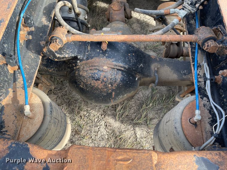 image for item DL5802 1999 Freightliner  semi truck