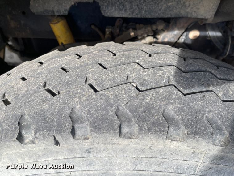 image for item DL5802 1999 Freightliner  semi truck