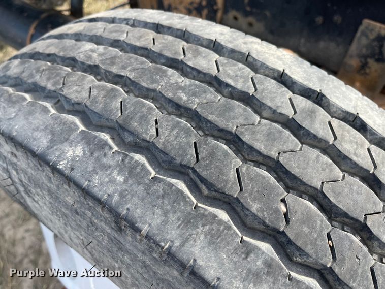 image for item DL5802 1999 Freightliner  semi truck