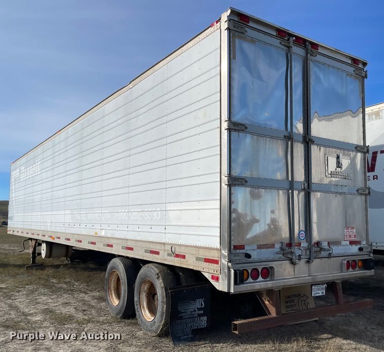 image for item DL5803 1998 Utility Trailer  dry van trailer