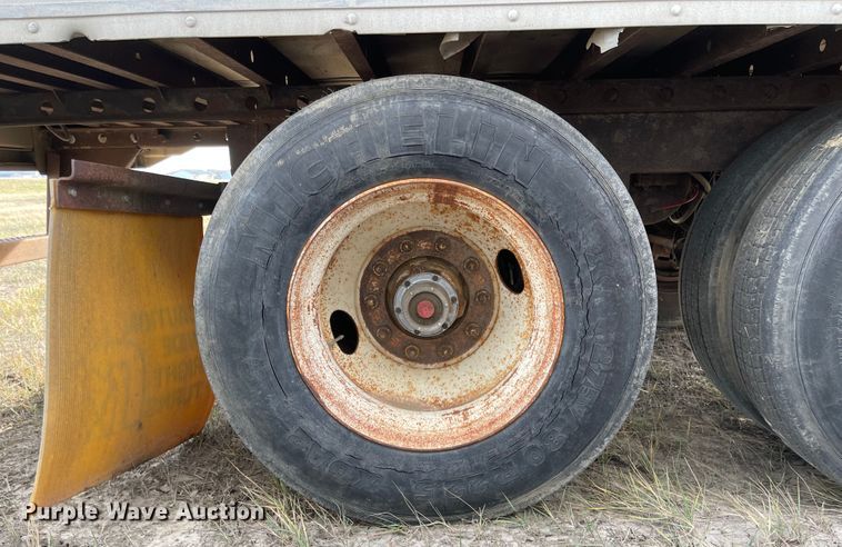 image for item DL5803 1998 Utility Trailer  dry van trailer