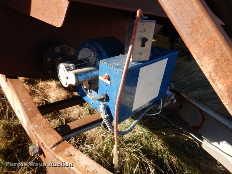 image for item DL5821 Tank trailer