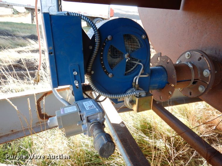 image for item DL5821 Tank trailer