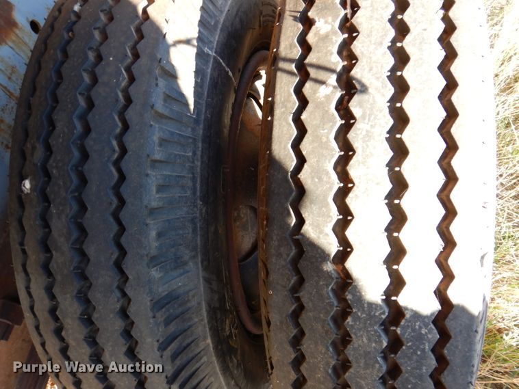 image for item DL5821 Tank trailer