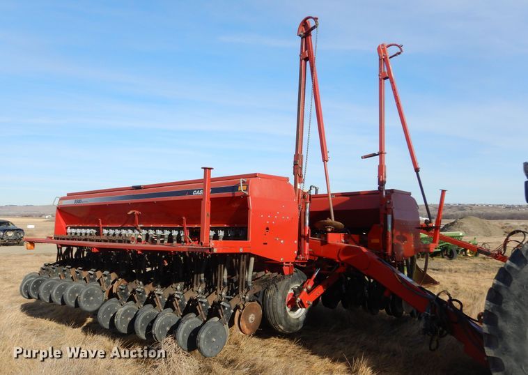 image for item DL5827 Case IH 5500  Mulch-Till grain drill