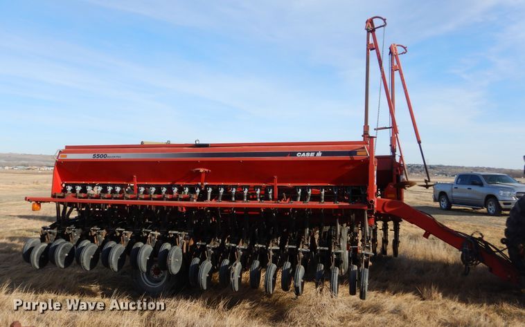 image for item DL5827 Case IH 5500  Mulch-Till grain drill