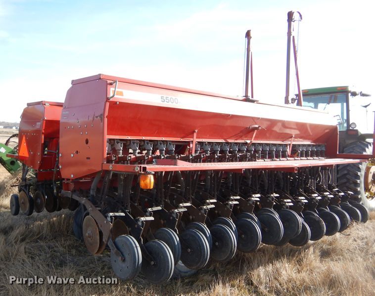 image for item DL5827 Case IH 5500  Mulch-Till grain drill
