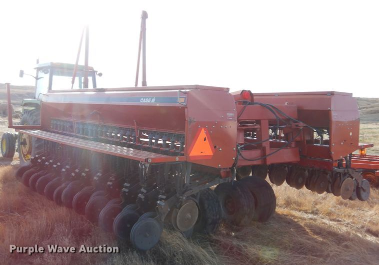 image for item DL5827 Case IH 5500  Mulch-Till grain drill