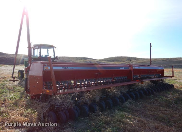 image for item DL5827 Case IH 5500  Mulch-Till grain drill