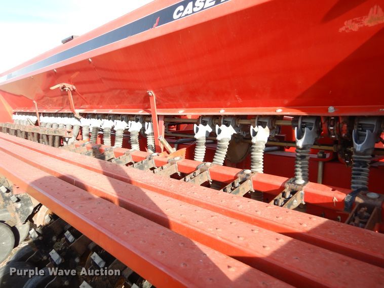 image for item DL5827 Case IH 5500  Mulch-Till grain drill