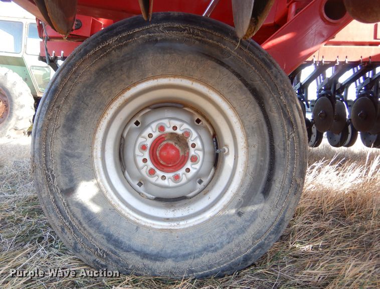 image for item DL5827 Case IH 5500  Mulch-Till grain drill