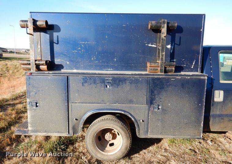 image for item DL5828 2008 Ford F350 Super Duty  Crew Cab utility bed pickup truck