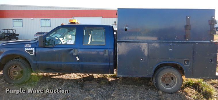 image for item DL5828 2008 Ford F350 Super Duty  Crew Cab utility bed pickup truck