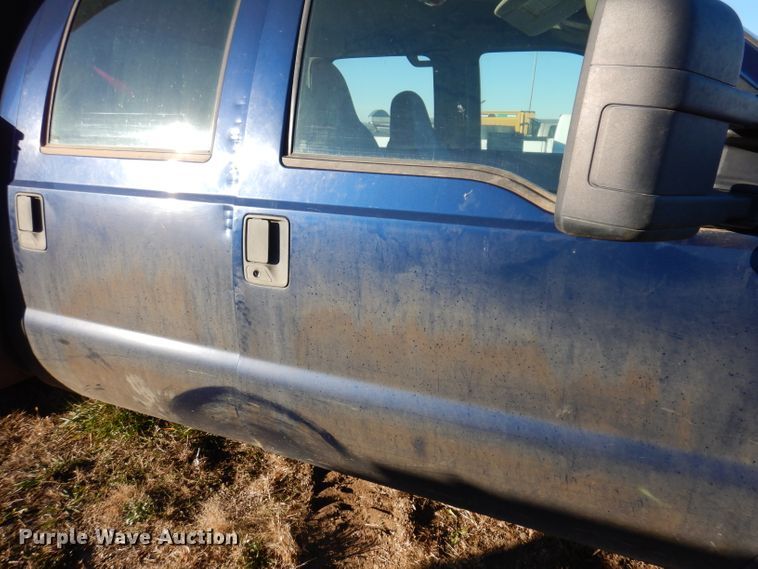 image for item DL5828 2008 Ford F350 Super Duty  Crew Cab utility bed pickup truck