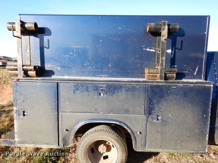 image for item DL5828 2008 Ford F350 Super Duty  Crew Cab utility bed pickup truck