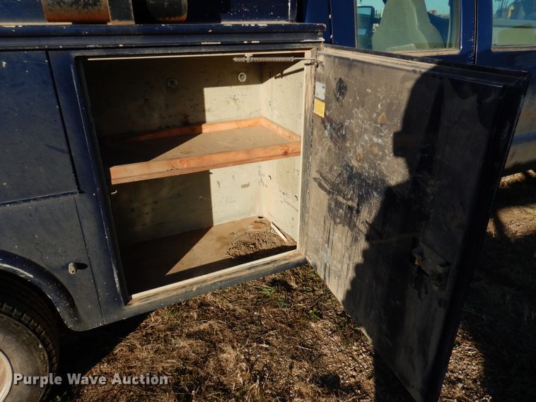 image for item DL5828 2008 Ford F350 Super Duty  Crew Cab utility bed pickup truck