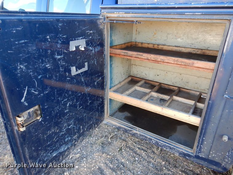 image for item DL5828 2008 Ford F350 Super Duty  Crew Cab utility bed pickup truck