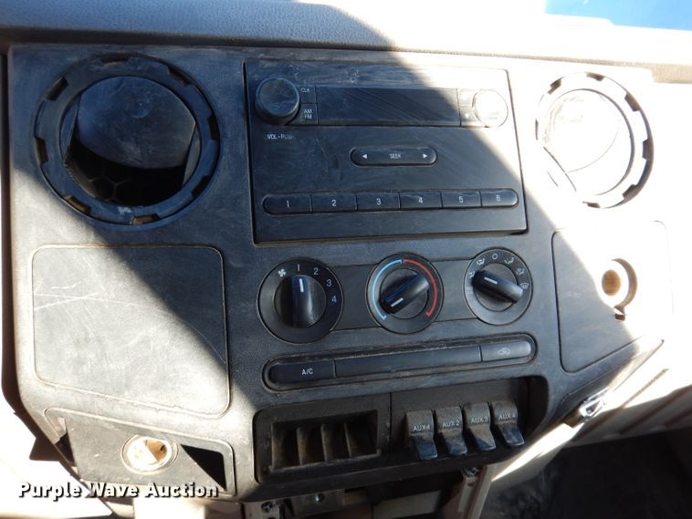 image for item DL5828 2008 Ford F350 Super Duty  Crew Cab utility bed pickup truck